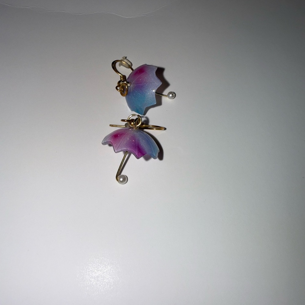 Dainty Umbrella Earrings with Pearl